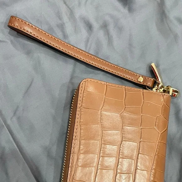 MK purse - Picture 3 of 6